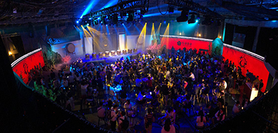 1622699079669336q9UX.jpg 360°沉浸式發(fā)布會(huì )現場(chǎng).jpg